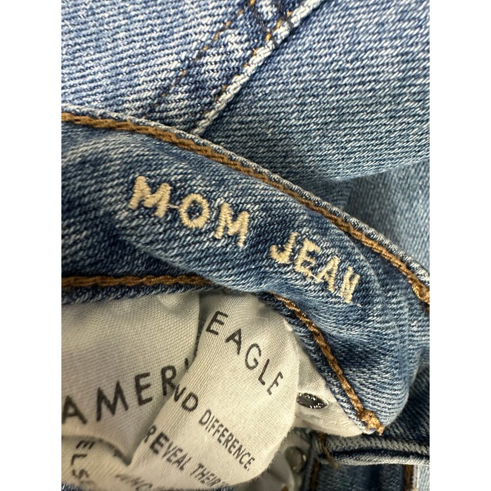 American Eagle Mom Jean Stretch Medium Wash Blue Denim Womens Size 0 Regular - Picture 7 of 8